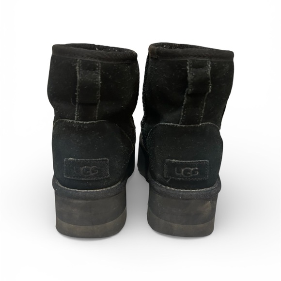 UGG Women’s Classic Mini Platform Boots - Black - Picture 3 of 5